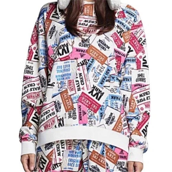 IVY PARK Tops - Ivy Park Icy Park Ski Tag Crew Neck Sweatshirt Limited Edition Adidas Beyonce LG